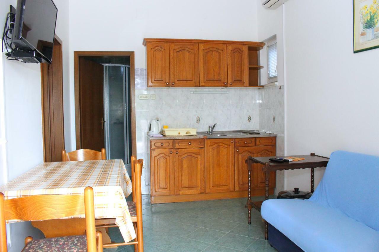 Apartments Tonka Primošten Extérieur photo