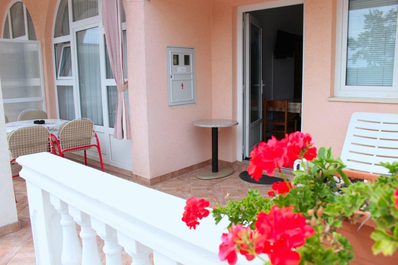 Apartments Tonka Primošten Extérieur photo